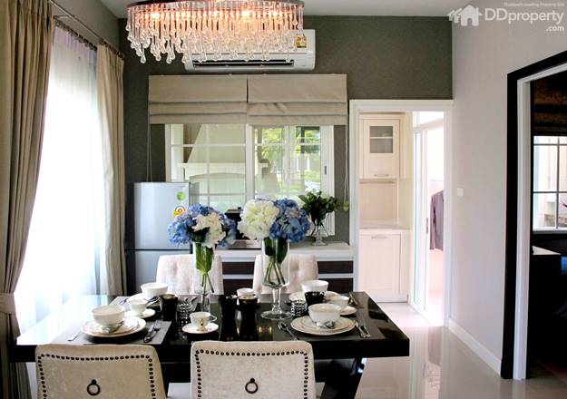 Golden Town On Nut Pattanakarn  